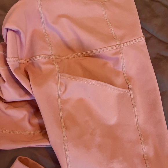 Le Ore Lucca High Rise legging in rose. Size medium. Like new condition - Picture 4 of 5